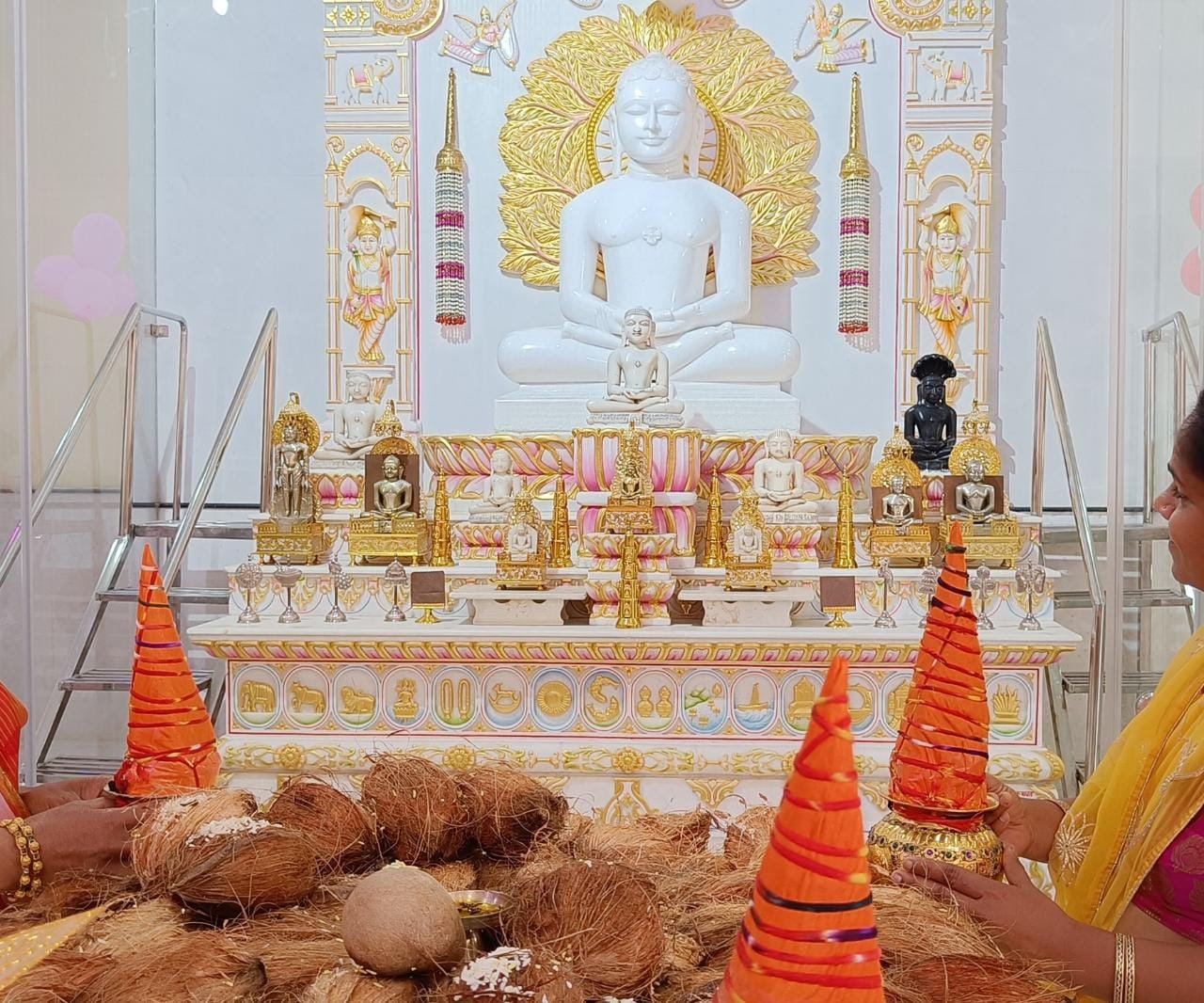 हिंदी समाचार |श्री वेदी प्रतिष्ठा महोत्सव...