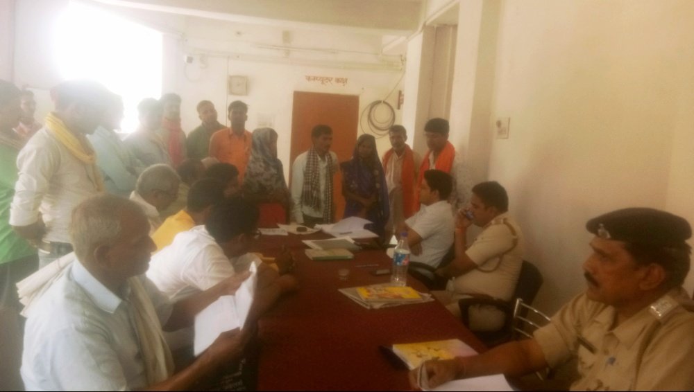 हिंदी समाचार |थाना परिसर में लगा जनता दरबार...