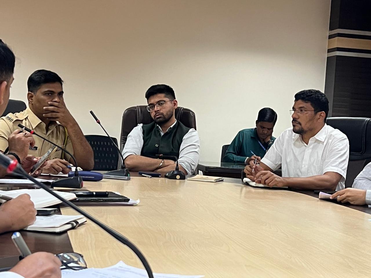 हिंदी समाचार |भिवंडी की सड़कों पर ट्रैफिक...