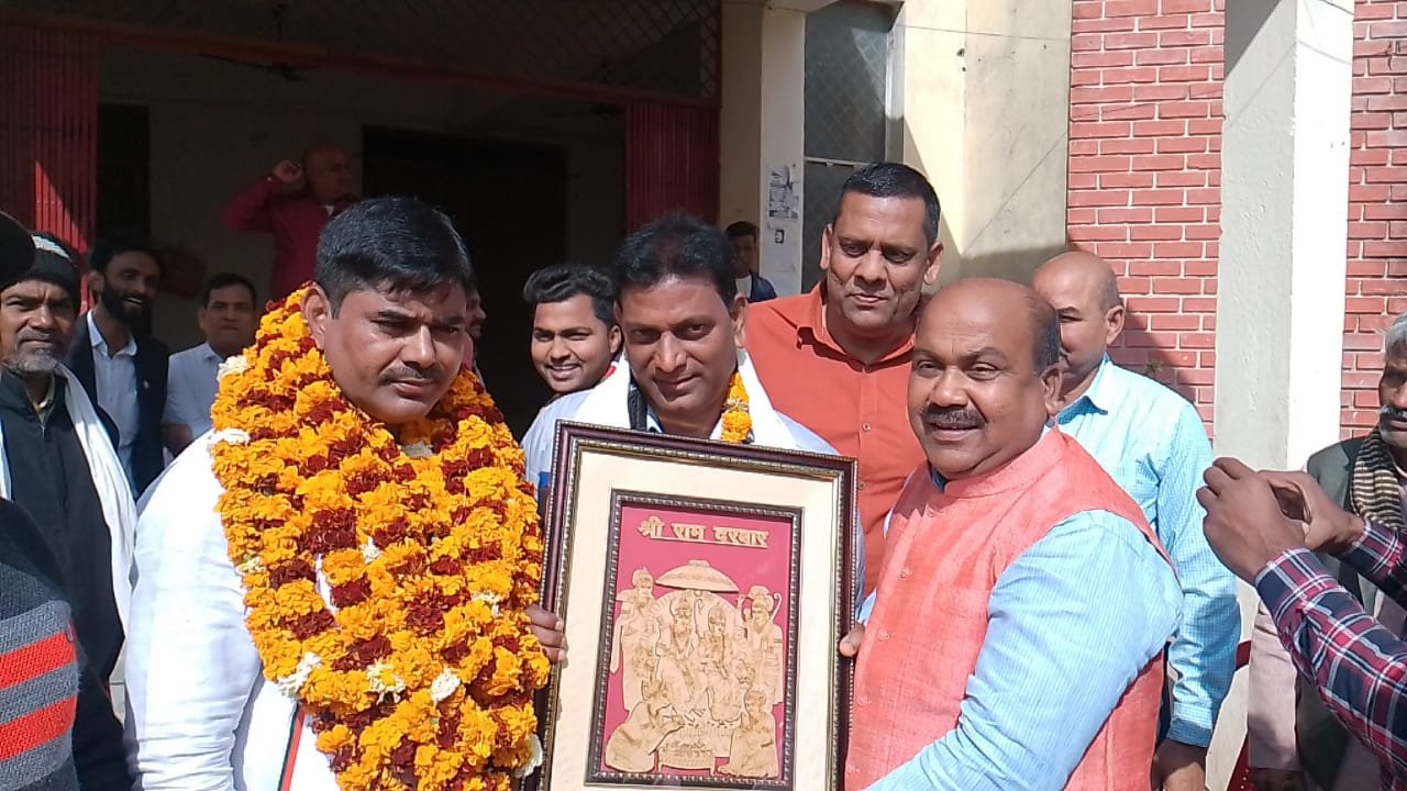 हिंदी समाचार |चैनपुर थाना प्रभारी रणवीर...