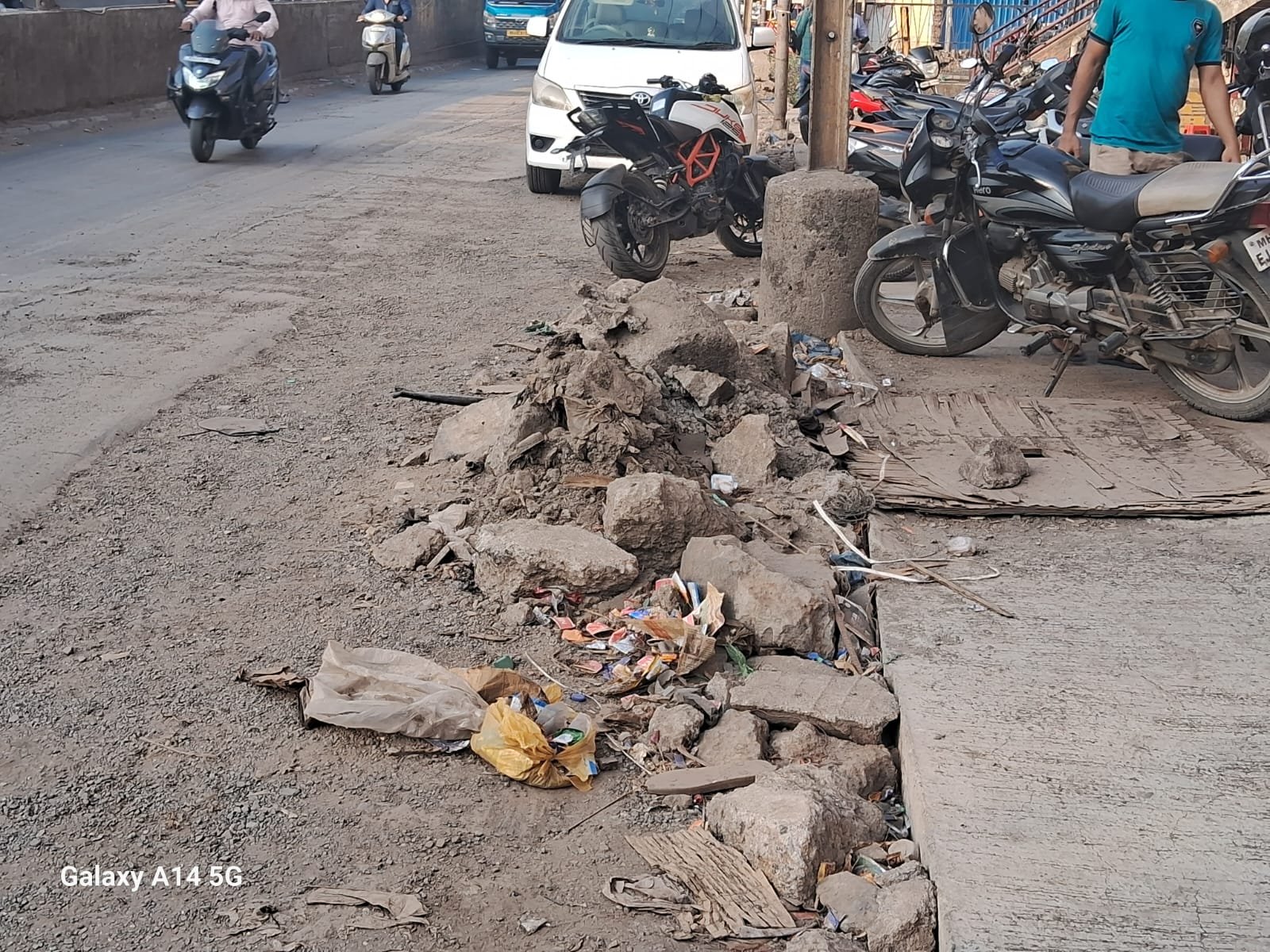 हिंदी समाचार |भिवंडी शहर की सड़कों पर 'मौत'...