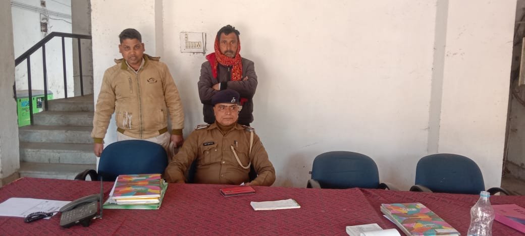 हिंदी समाचार |अंग्रेजी शराब के साथ एक...