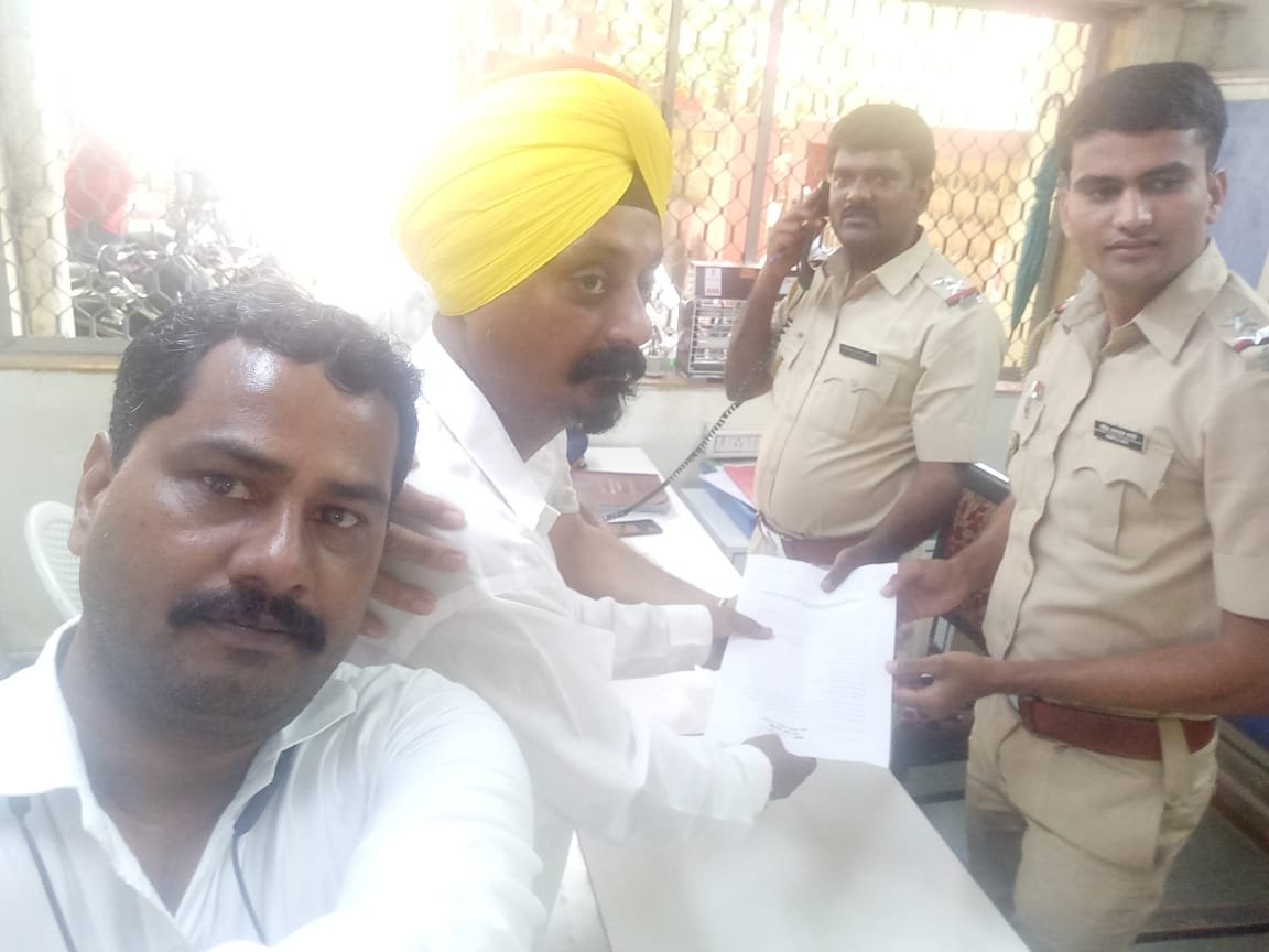 हिंदी समाचार |भांडुप पोलिसी स्टेशन मे PMC Bank के...
