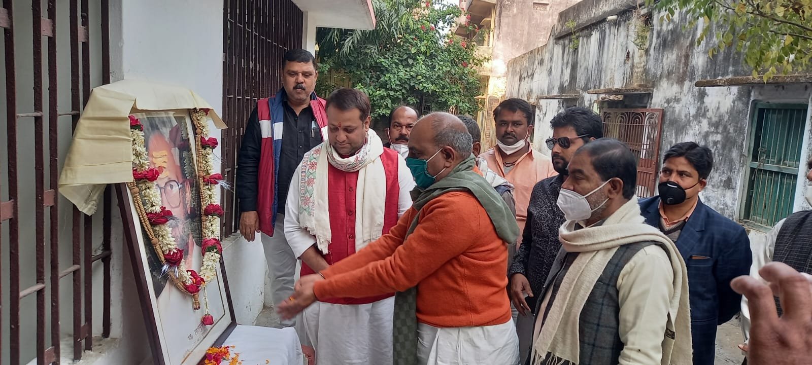 हिंदी समाचार |कोरोना गाइडलाइंस का पालन...
