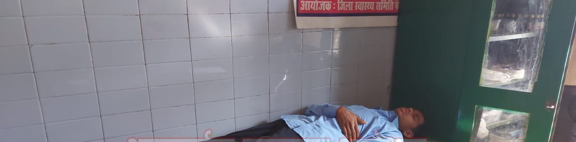 हिंदी समाचार |छात्र को बाइक सवार युवको ने...