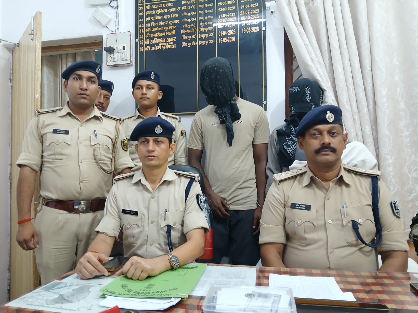 हिंदी समाचार |कैमूर पुलिस ने दबोचा...