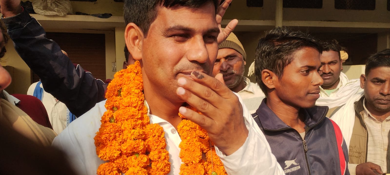 हिंदी समाचार |आगजनी पत्थरबाजी हवाई फायरिंग...