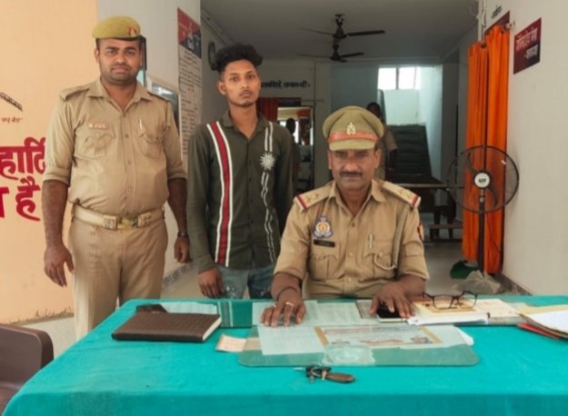 हिंदी समाचार |बरसठी पुलिस ने सड़क छाप रोमियो...