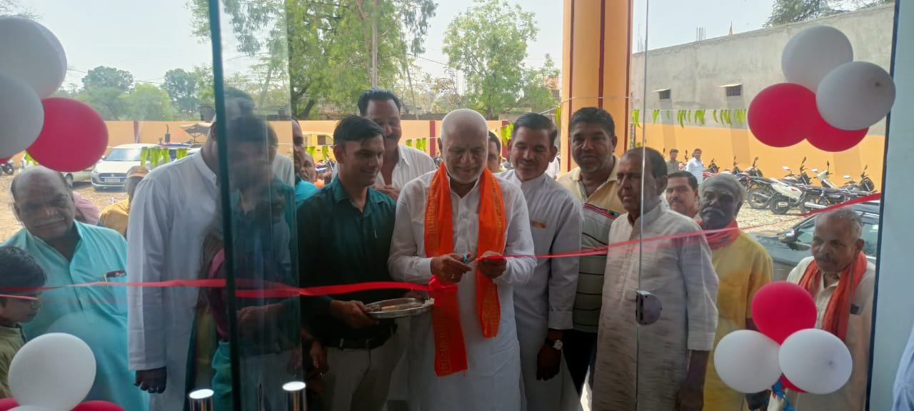 हिंदी समाचार |फीता काटकर विधायक ने किया एस...
