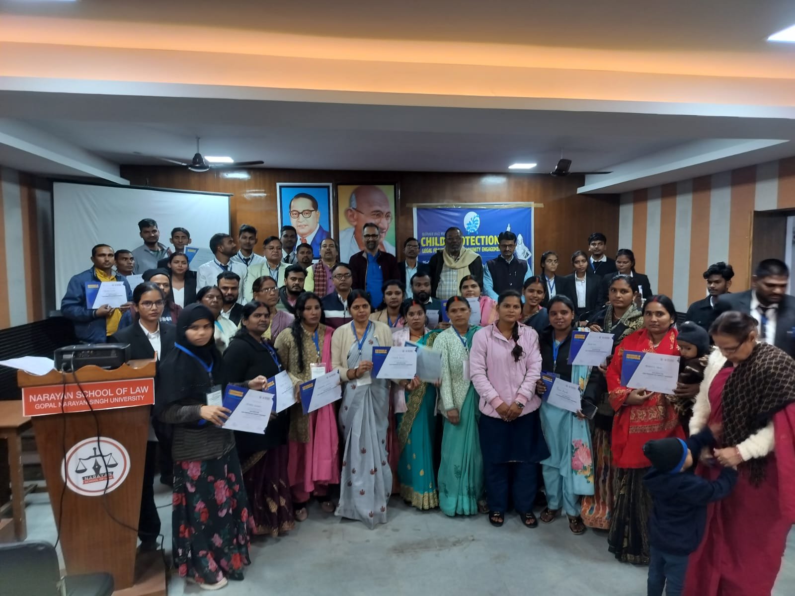 हिंदी समाचार |पारा लीगल वालंटियर का दो...