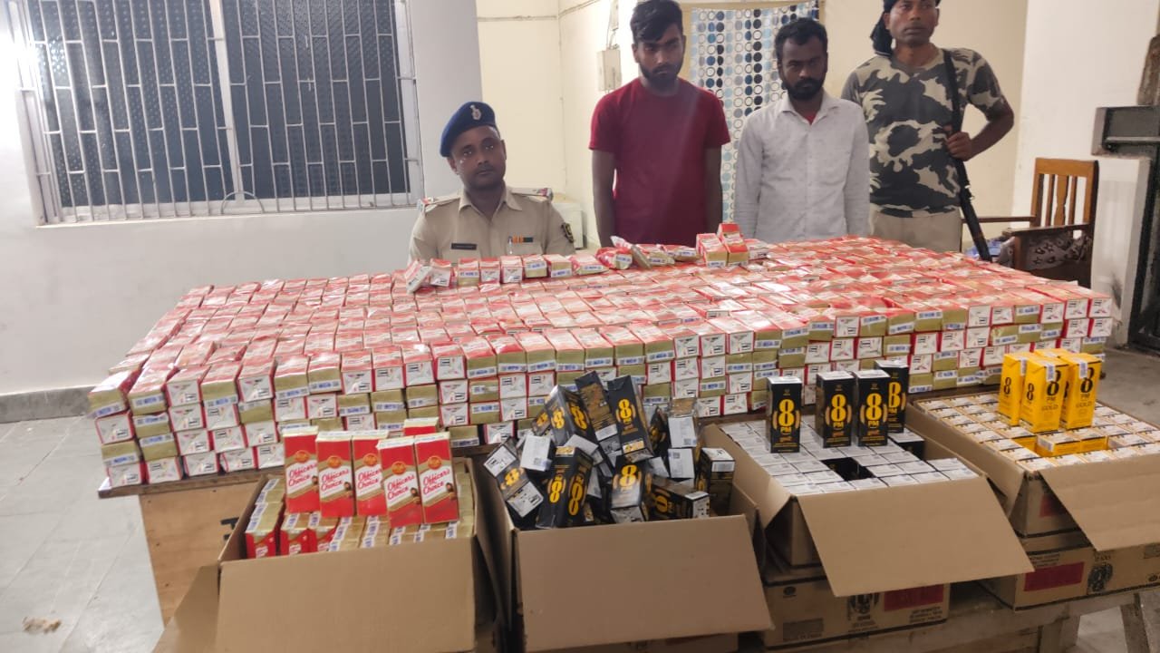 हिंदी समाचार |बोलेरो कार से 246 लीटर अंग्रेजी...