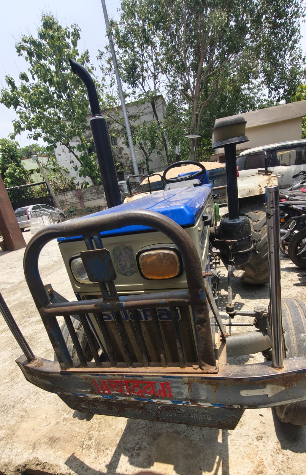 हिंदी समाचार | अवैध बालू लदा ट्रैक्टर जब्त