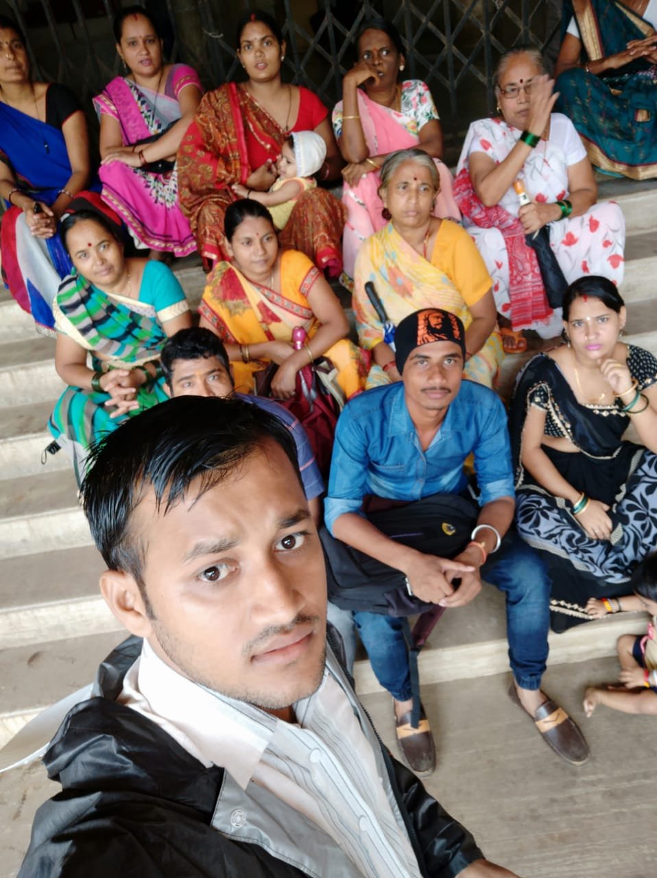 हिंदी समाचार |पानी की समस्या के कारण घेरा...