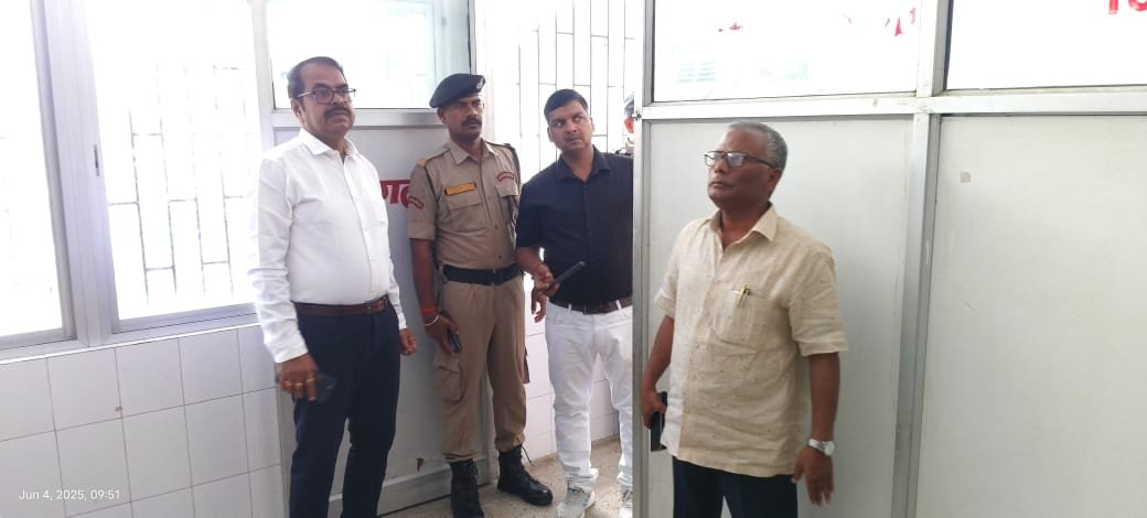 हिंदी समाचार |जिला पदाधिकारी ने सदर अस्पताल...