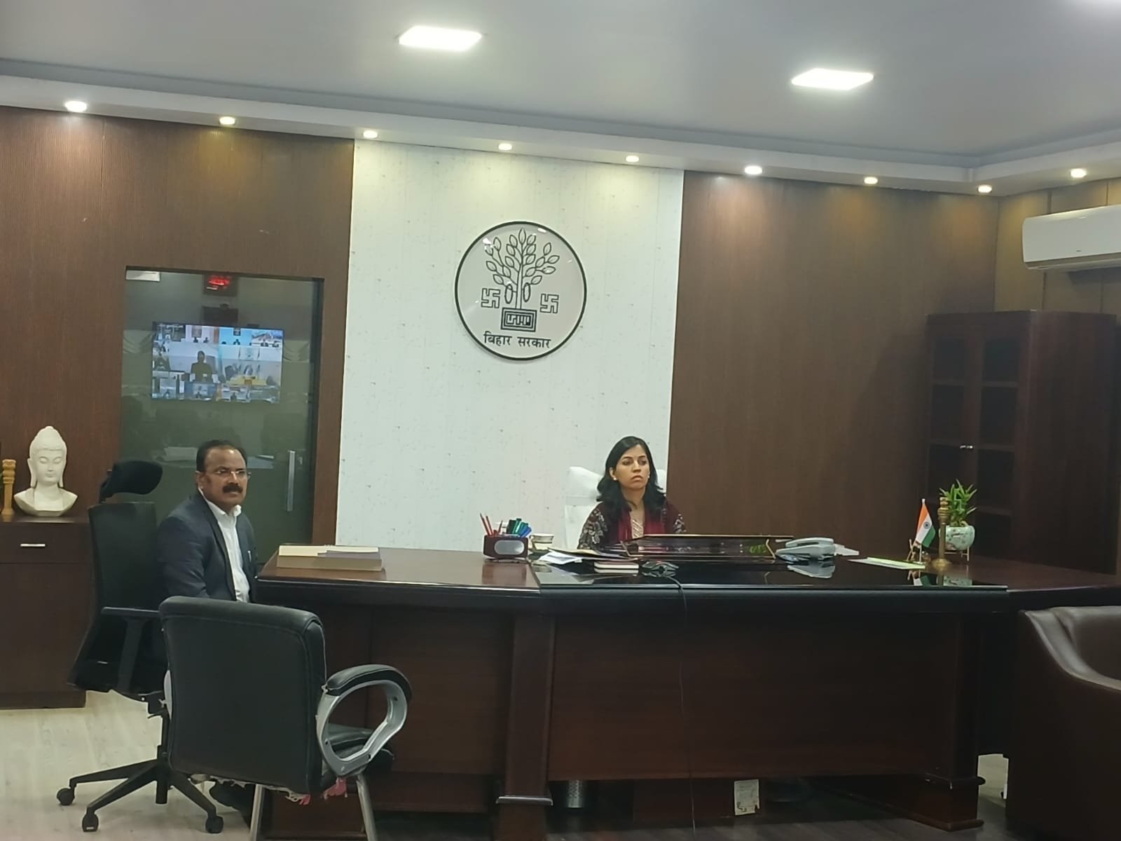 हिंदी समाचार |डीएम ने लोक भूमि रोक को लेकर...