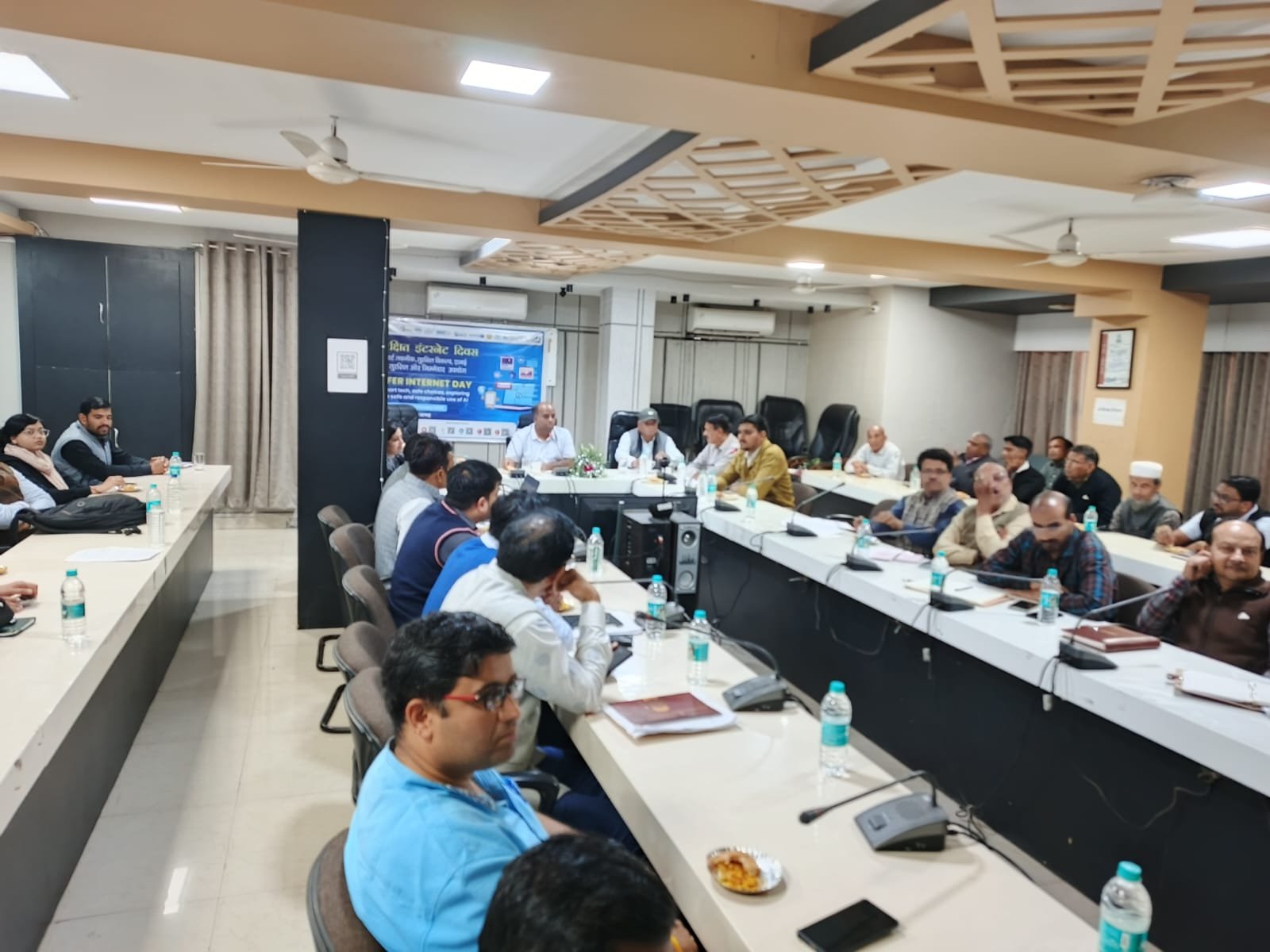 हिंदी समाचार |सोशल मीडिया पर व्यक्तिगत...