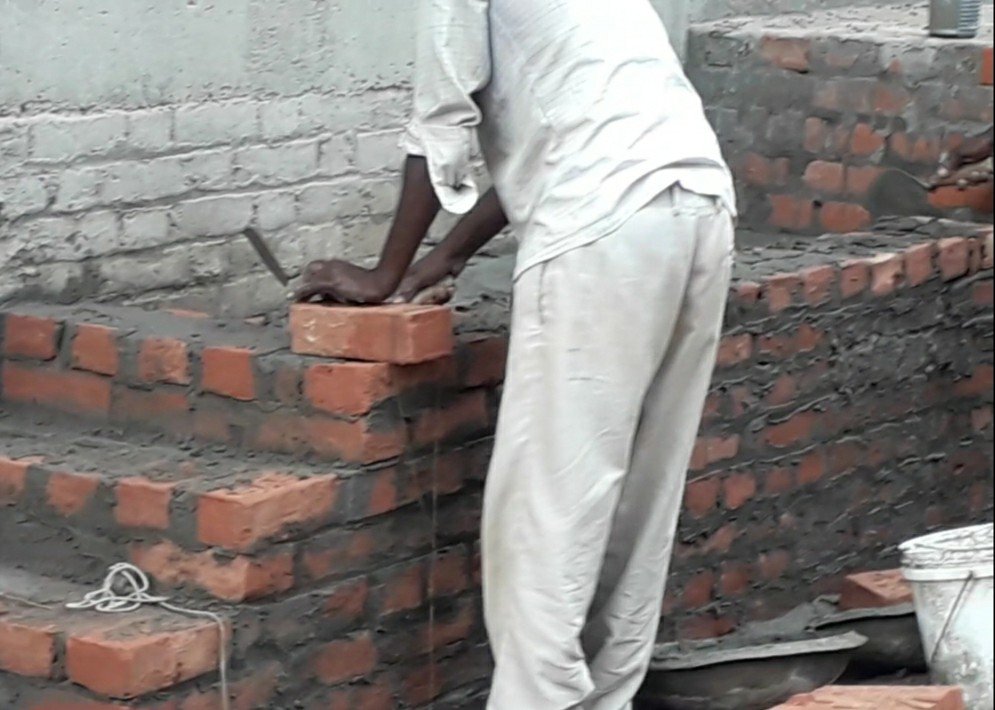 हिंदी समाचार | सुरियावा नगर में हो रहा है सड़क पर अवैध कब्जा ,प्रशासन मौन