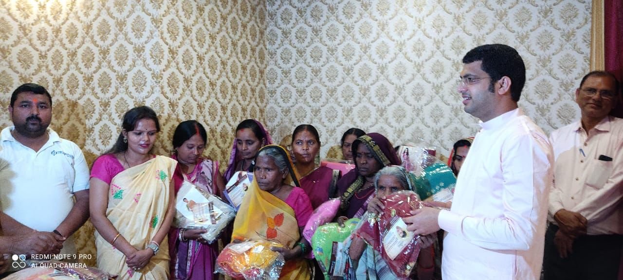 हिंदी समाचार |पत्रकार सम्मान समारोह के जरिए...