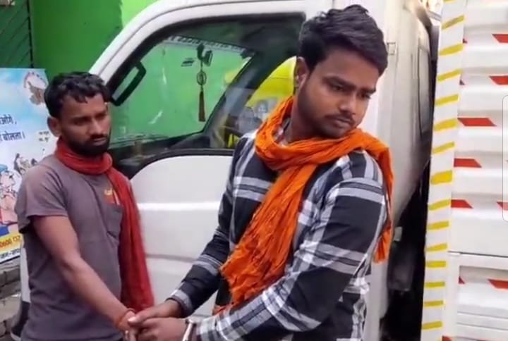 हिंदी समाचार |विदेशी शराब के साथ दो आरोपी...