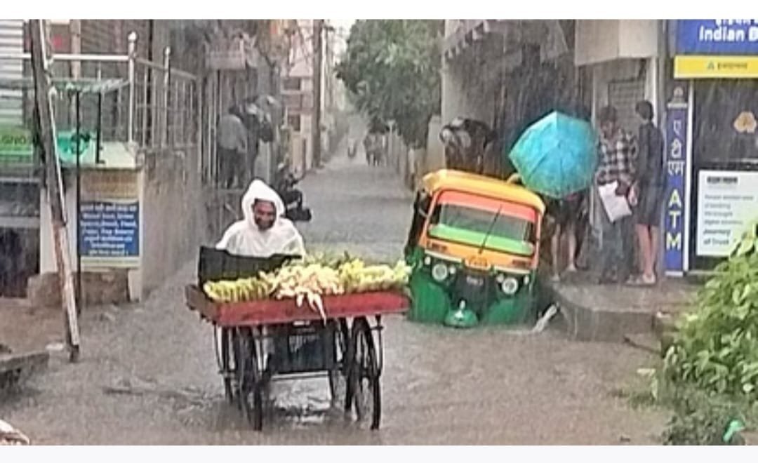 हिंदी समाचार | भारी बारिश से सासाराम जलमग्न,...