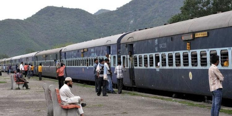हिंदी समाचार |मुंबई से उत्तर प्रदेश के लिये...
