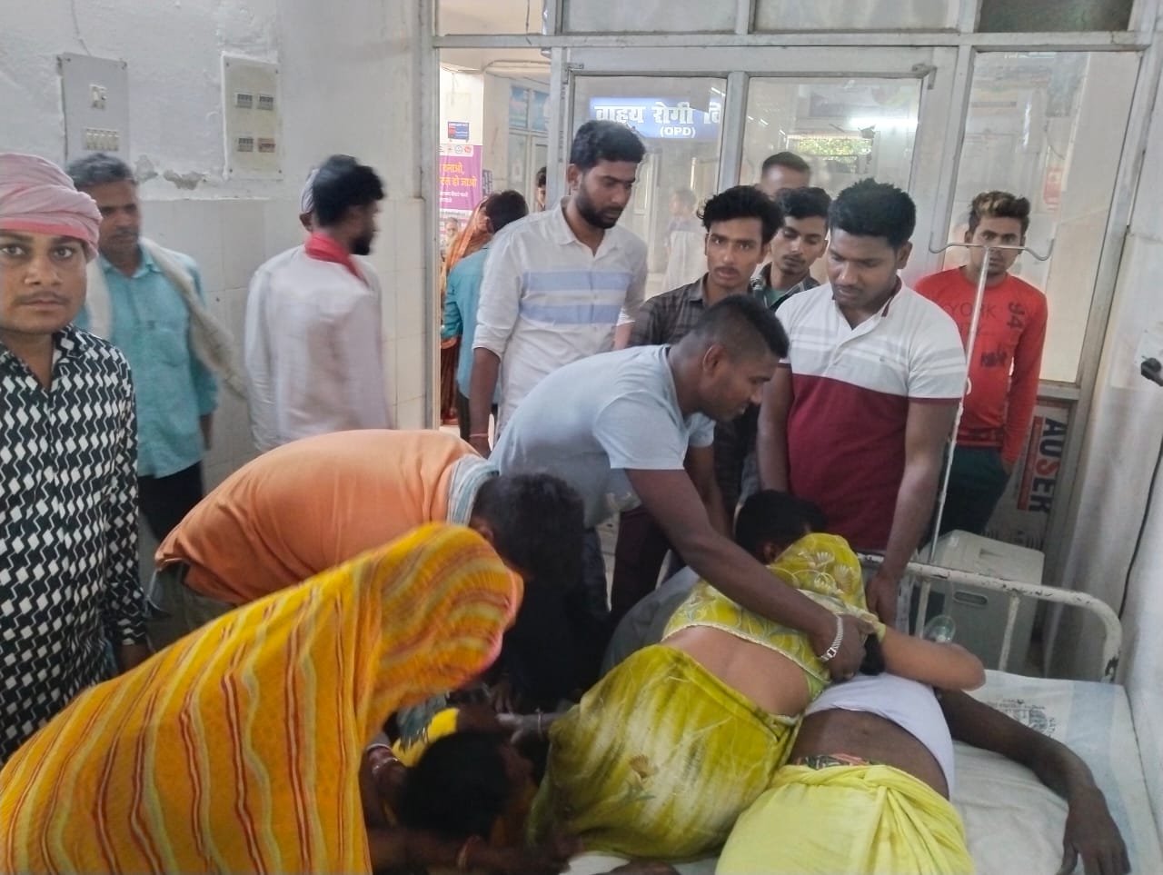 हिंदी समाचार |बिजली की करंट से एक अधेड़ की...
