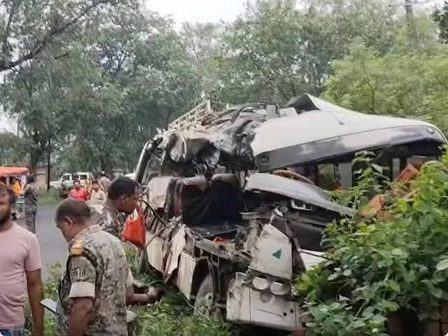 हिंदी समाचार | देवघर: कांवड़ियों से भरी बस हादसा मामला-विधायक ने सांसद को मौत पर राजनीति नही करने की सलाह दी..