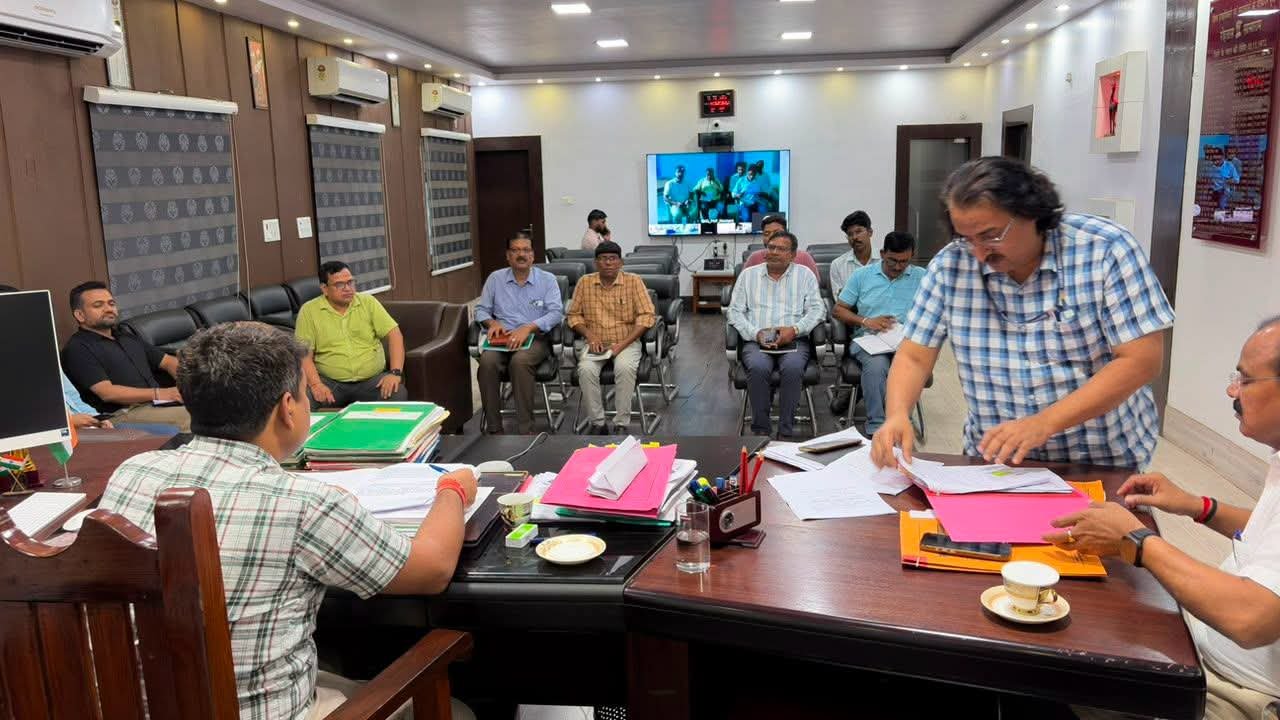 हिंदी समाचार |डीएम ने पेयजल एवं सीवरेज...