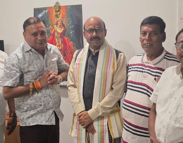 हिंदी समाचार |हरीश द्विवेदी से मिले डॉ. मनीष...