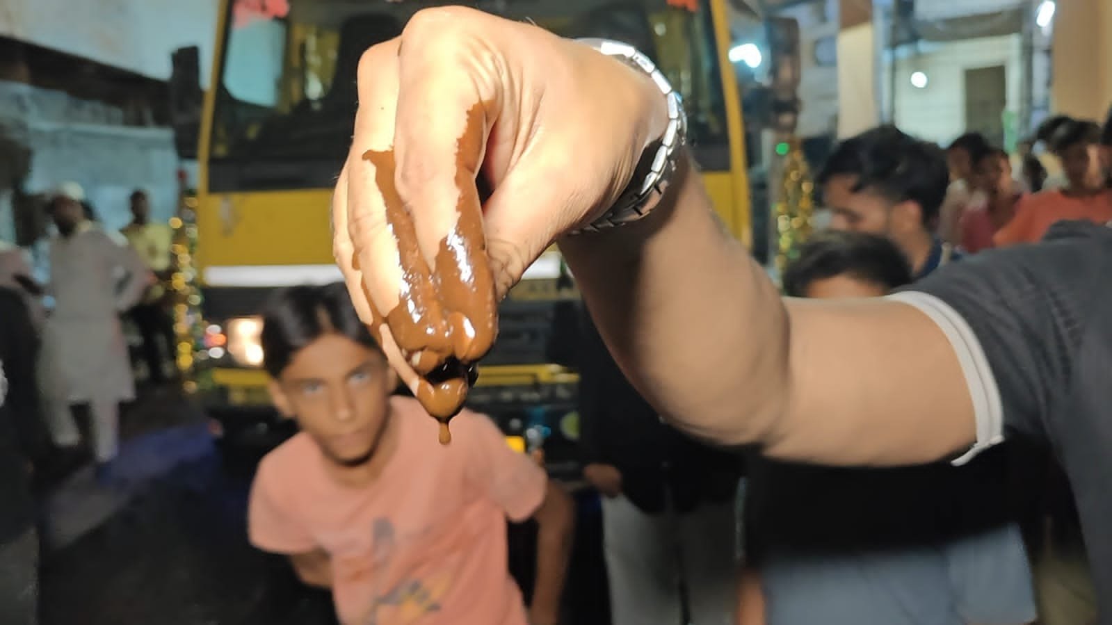 हिंदी समाचार |भिवंडी में ‘घटिया’ सड़क...