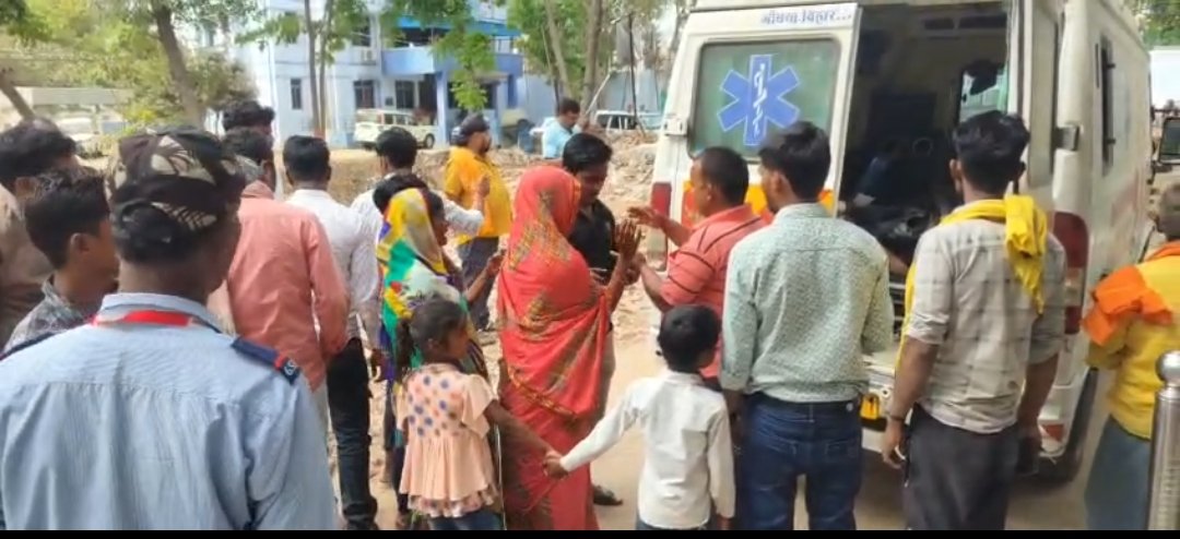 हिंदी समाचार |कैमूर में दो अलग-अलग सड़क...