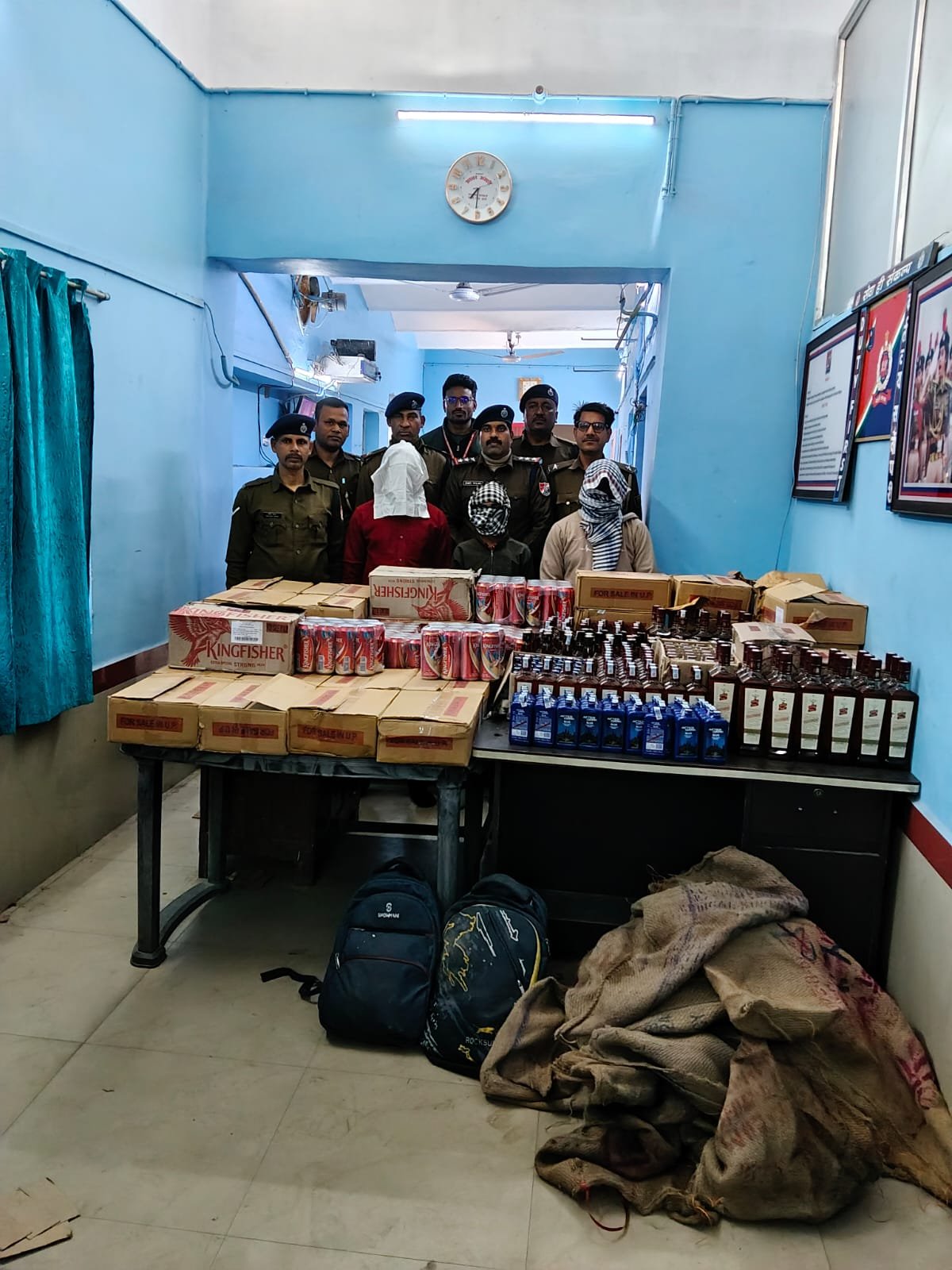 हिंदी समाचार |बड़ी मात्रा में अवैध शराब के...