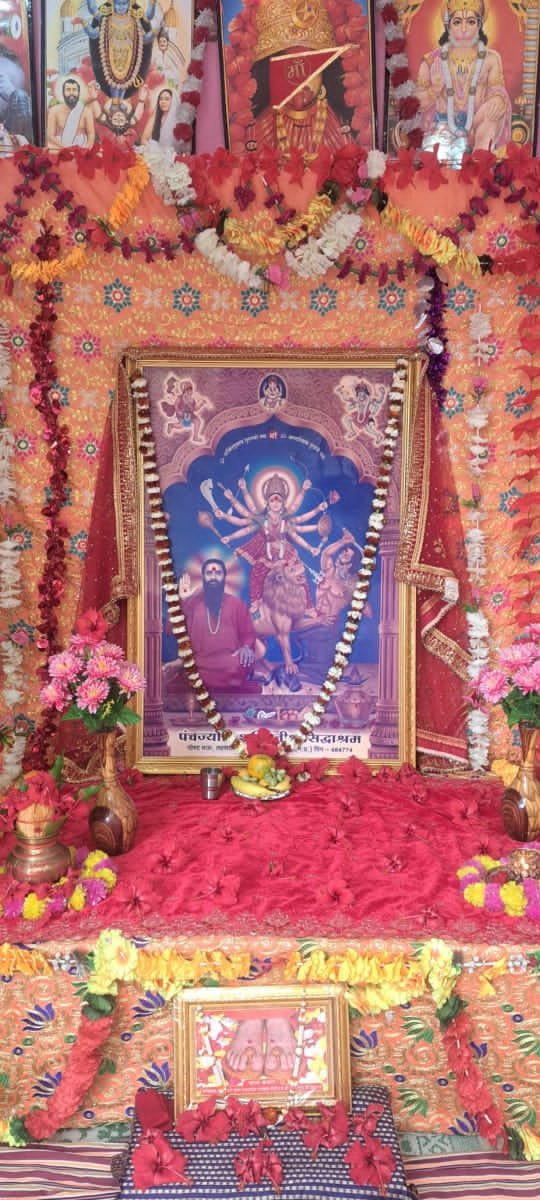 हिंदी समाचार | गुरु के माध्यम से ही परमात्मा...