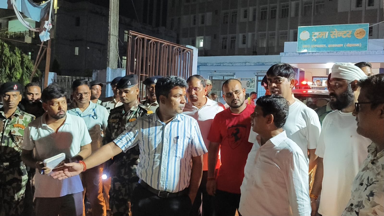 हिंदी समाचार | डीएम ने सदर अस्पताल का...