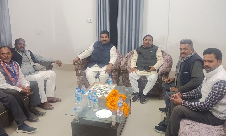 हिंदी समाचार |अपना दल एस पार्टी में ही...