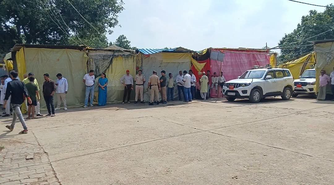 हिंदी समाचार | भलुनीधाम में प्रसाद की...