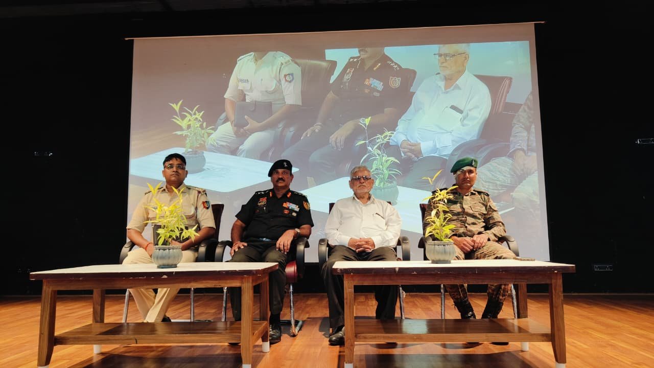 हिंदी समाचार |एनसीसी ‘सी’ सर्टिफिकेट वितरण...