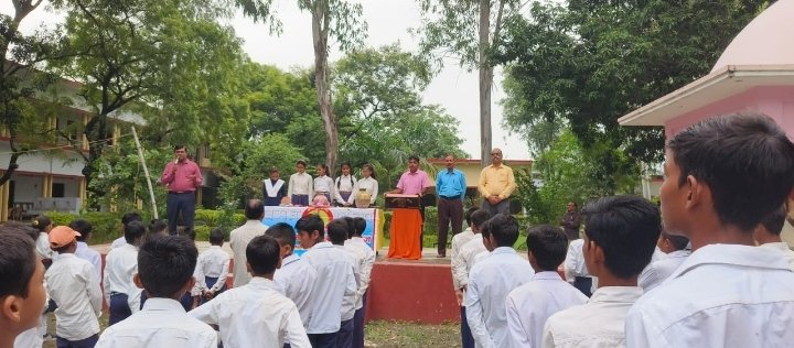 हिंदी समाचार |स्वतंत्रता सेनानियों की याद...