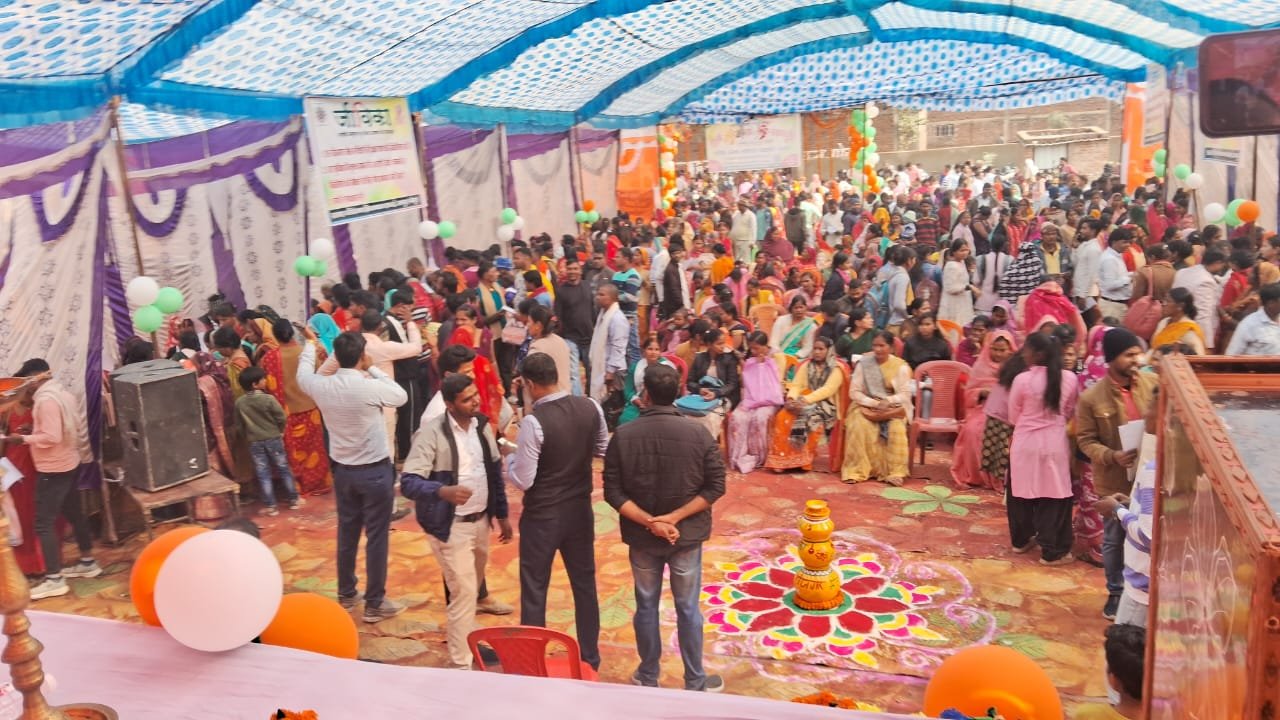 हिंदी समाचार |रोजगार मेला में उमढ़ा जन सैलाब