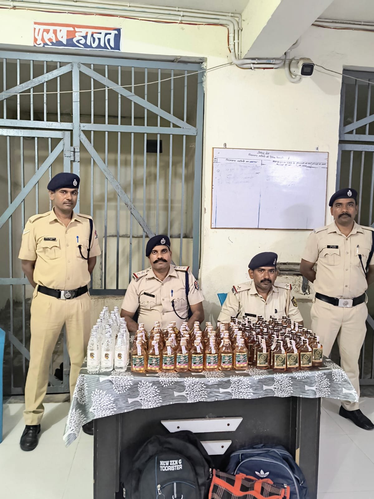 हिंदी समाचार |नबीनगर में RPF की बड़ी कार्रवाई,...