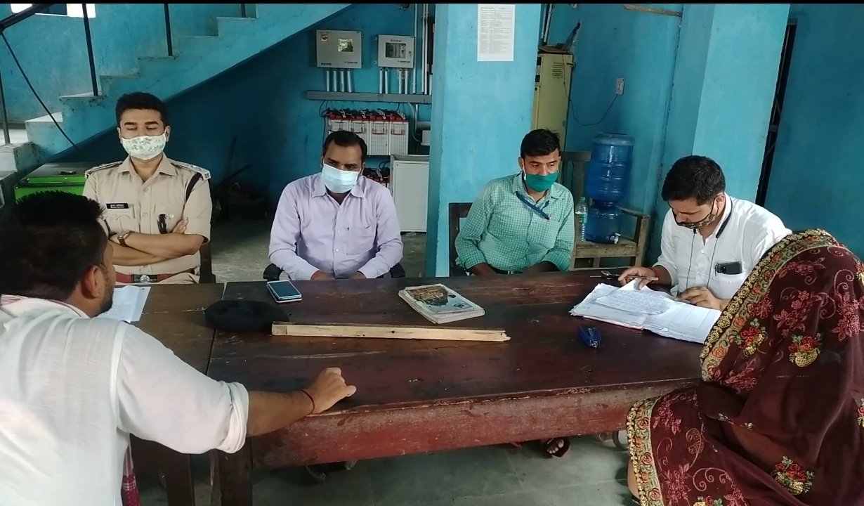 हिंदी समाचार |थाने में भूमि संबंधित मामले...