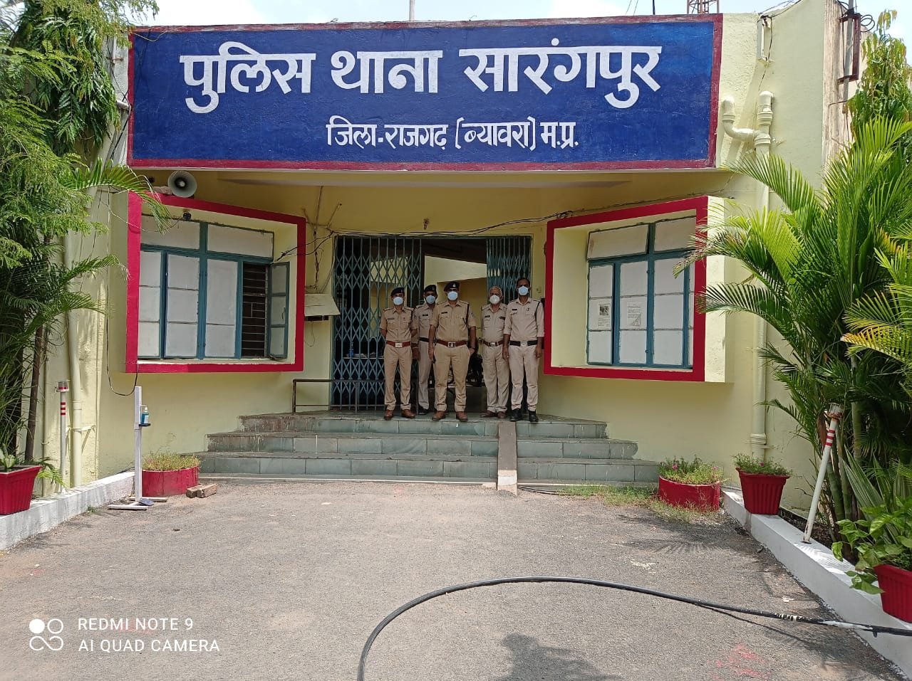 हिंदी समाचार |फरार 3 हजार के ईनामी आरोपी...