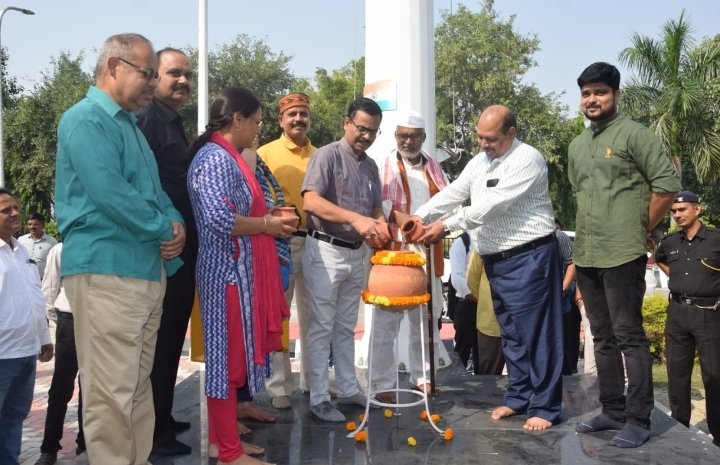 हिंदी समाचार |बिना जल के मानव जीवन असंभव :...