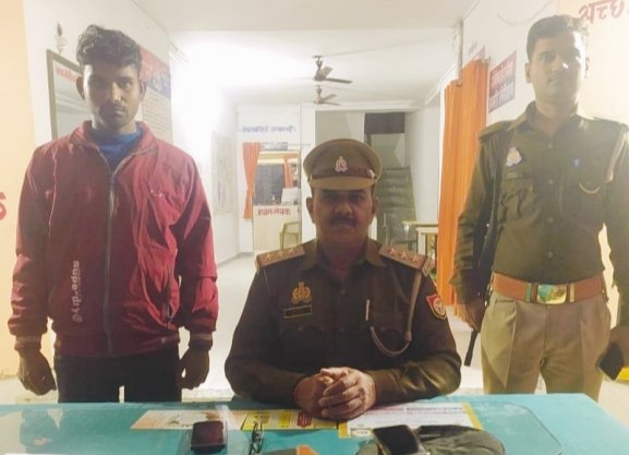 हिंदी समाचार |पाक्सो एक्ट में फरार अभियुक्त...
