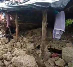 हिंदी समाचार |कच्चा मकान गिरने से दो लोगों...