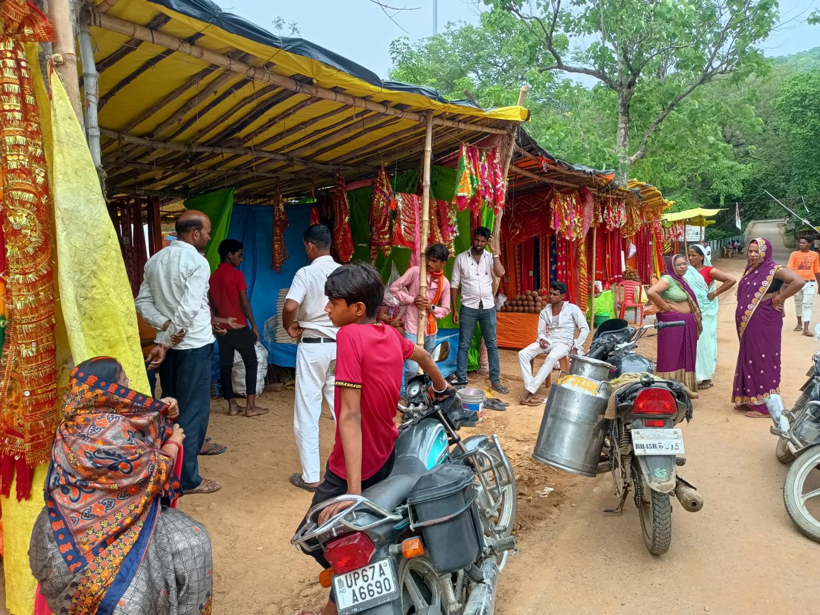 हिंदी समाचार |मुंडेश्वरी मंदिर के नीचे...