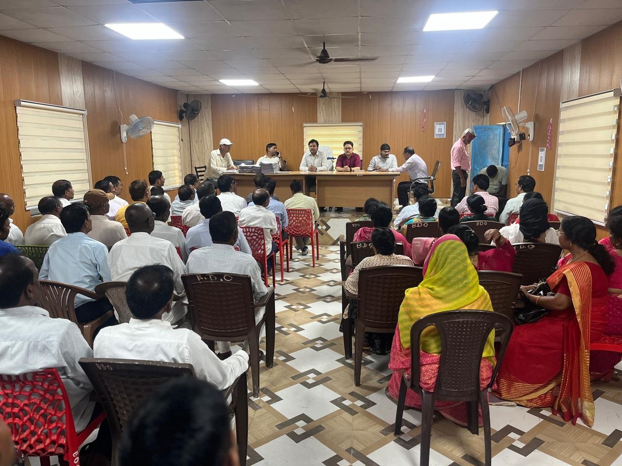 हिंदी समाचार |SIR में कटे मतदाताओं के नाम एक...