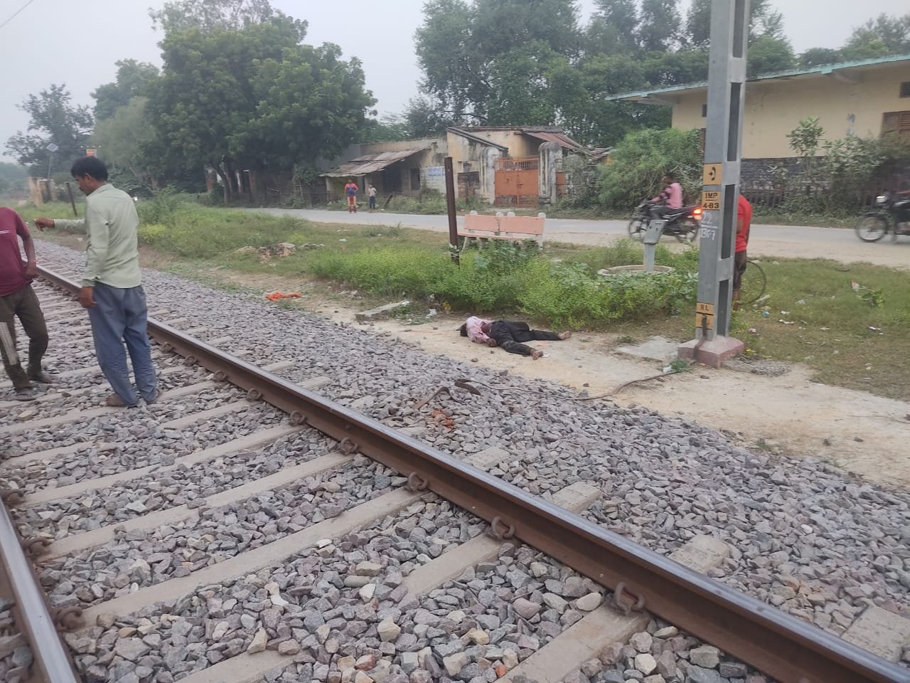 हिंदी समाचार |ट्रेन की चपेट में आने से...