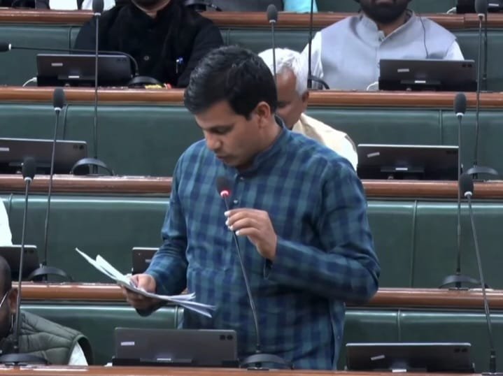 हिंदी समाचार | सदन में डॉक्टरों की कमी पर...