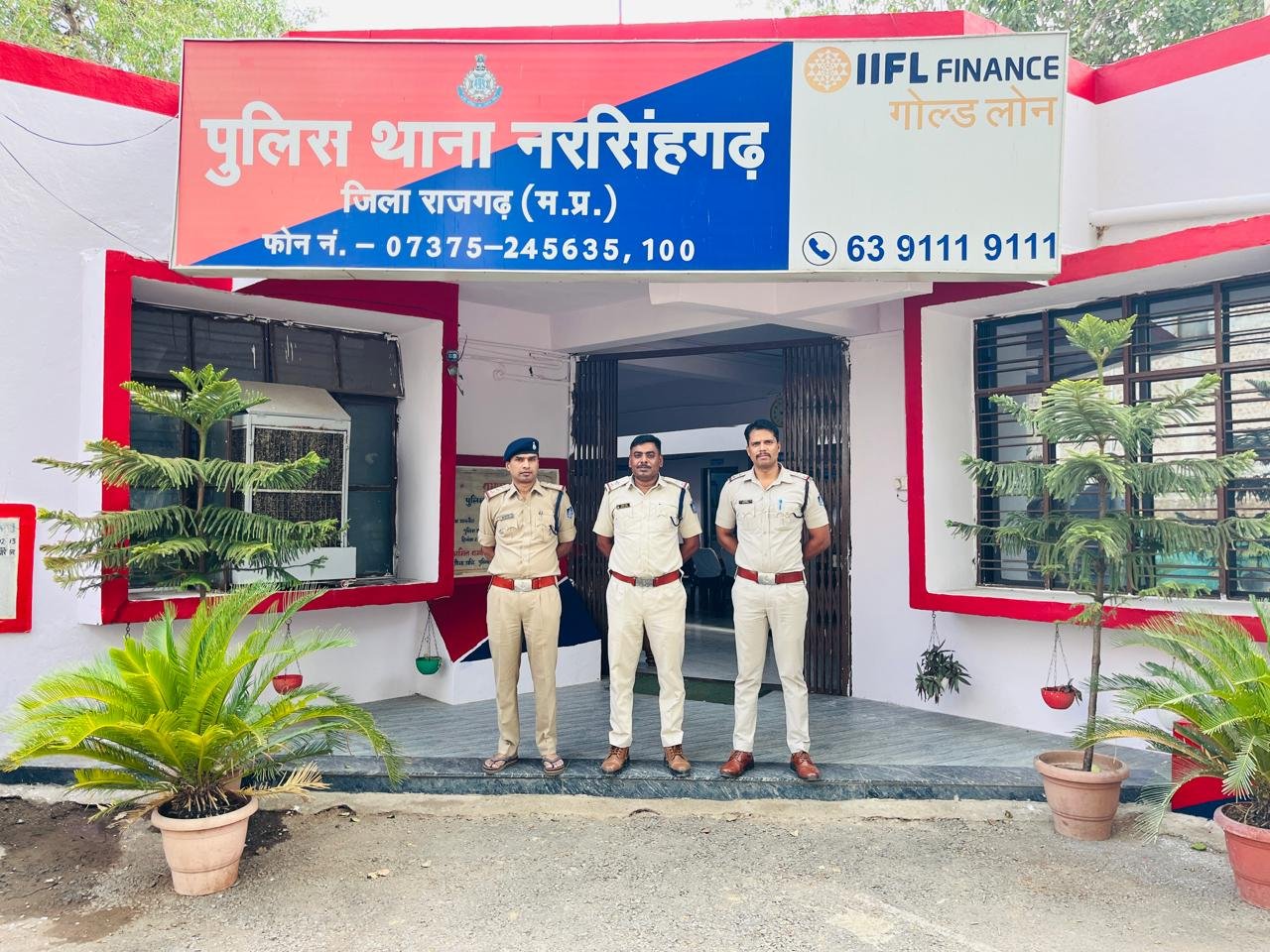 हिंदी समाचार |अंधविश्वास : महिला को गर्म तेल...